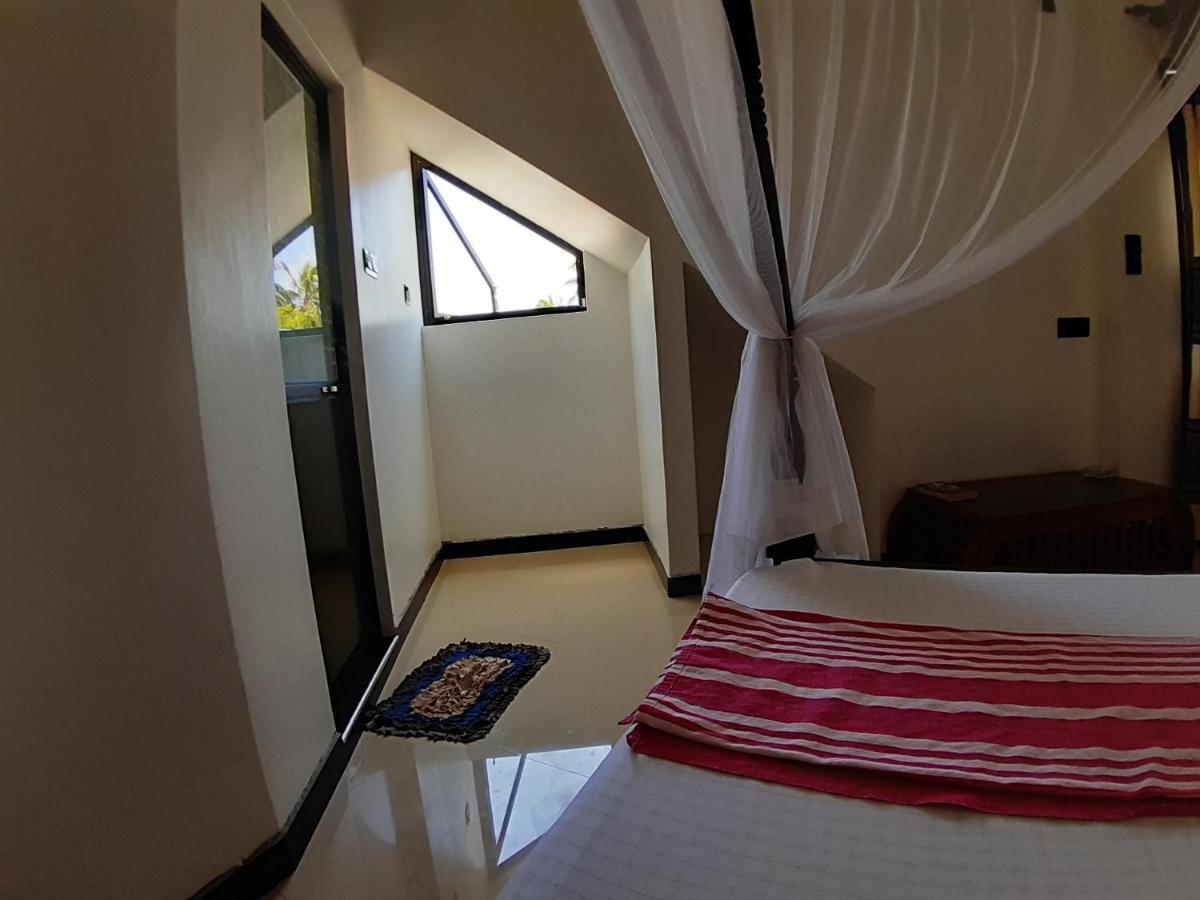 Bisandu Guesthouse Mirissa Esterno foto